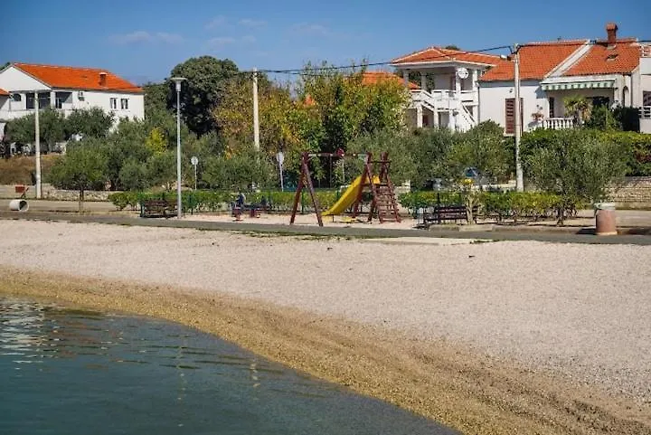 Apartment Apartmani Perinic Vrsi Croatia