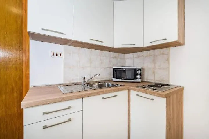 Apartmani Perinic Vrsi