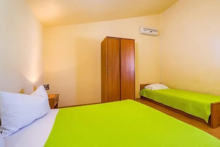 Apartmani Perinic Vrsi 0*,