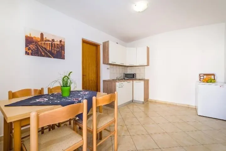 Apartmán Apartmani Perinic Vrsi